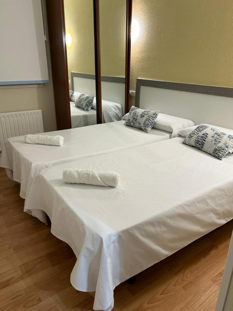 Hostal-Restaurante Posada Del Duque Villalbilla de Burgos Экстерьер фото